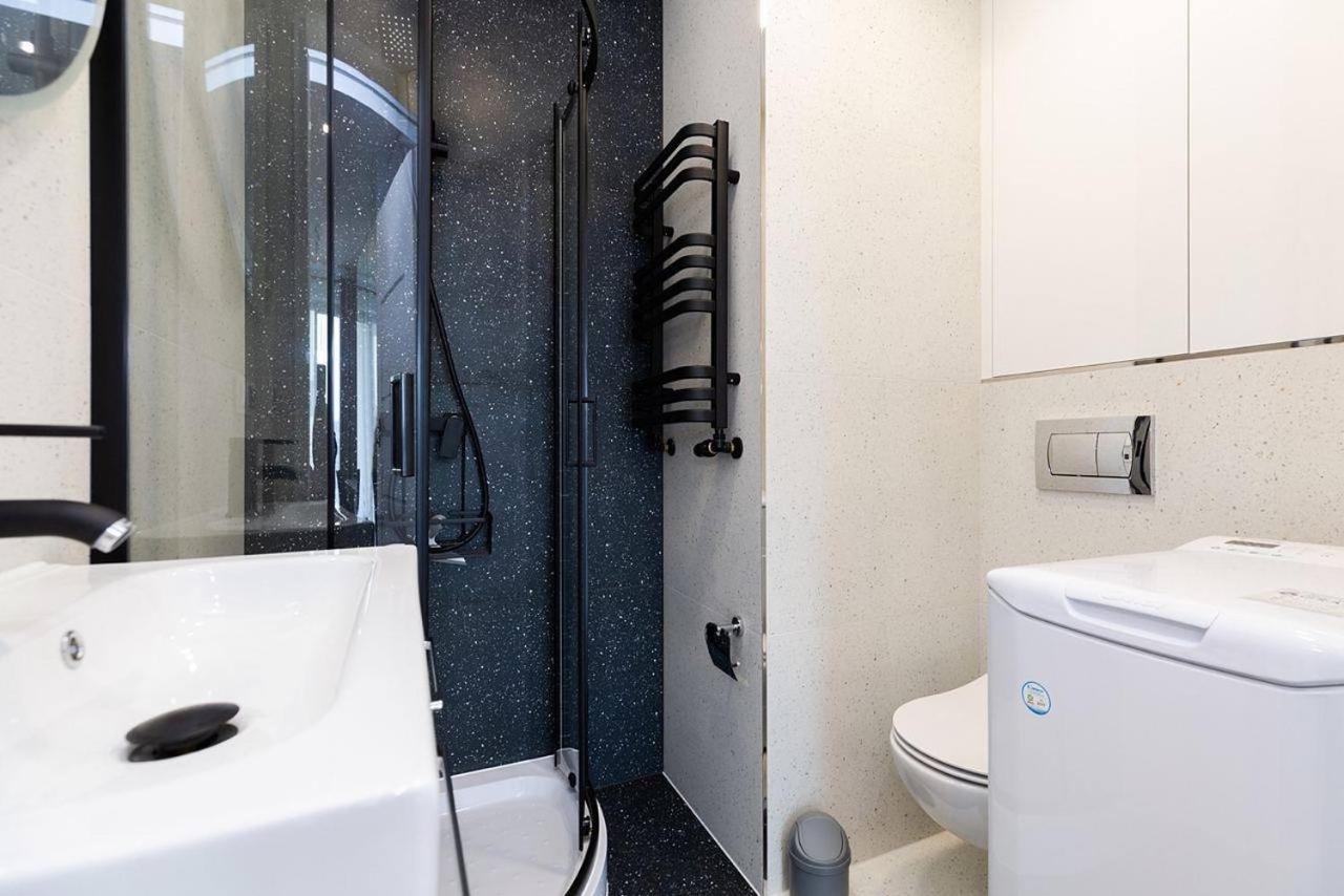 Easy & Comfortable, With Balcony, Very Close To The Center Варшава Экстерьер фото