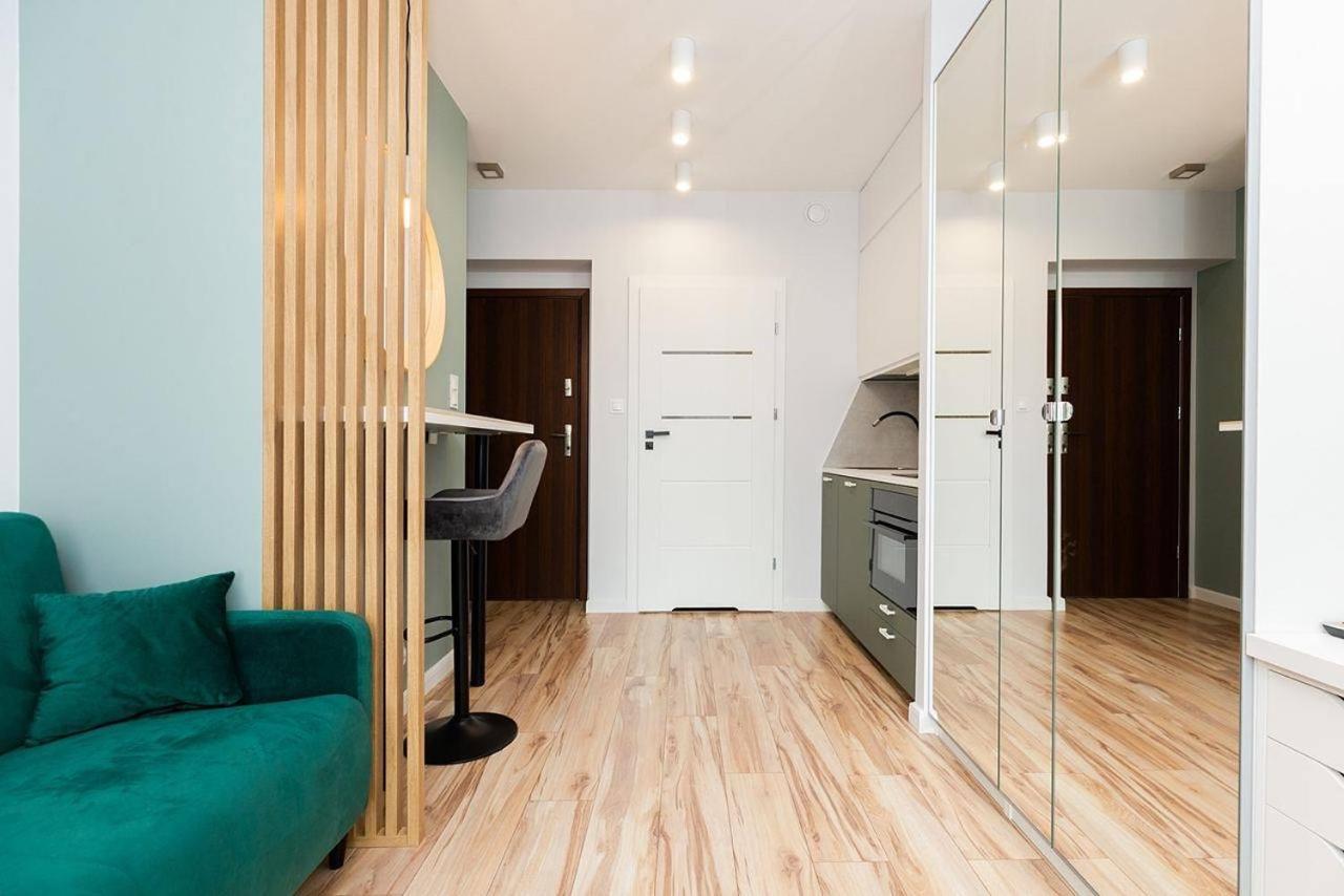 Easy & Comfortable, With Balcony, Very Close To The Center Варшава Экстерьер фото