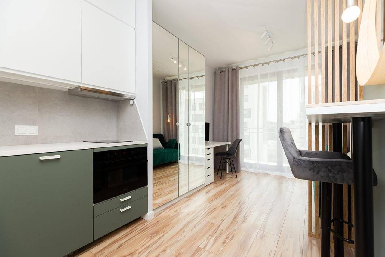Easy & Comfortable, With Balcony, Very Close To The Center Варшава Экстерьер фото