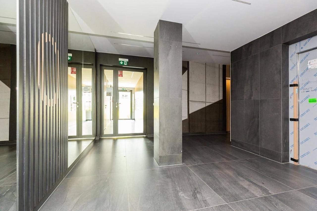 Easy & Comfortable, With Balcony, Very Close To The Center Варшава Экстерьер фото